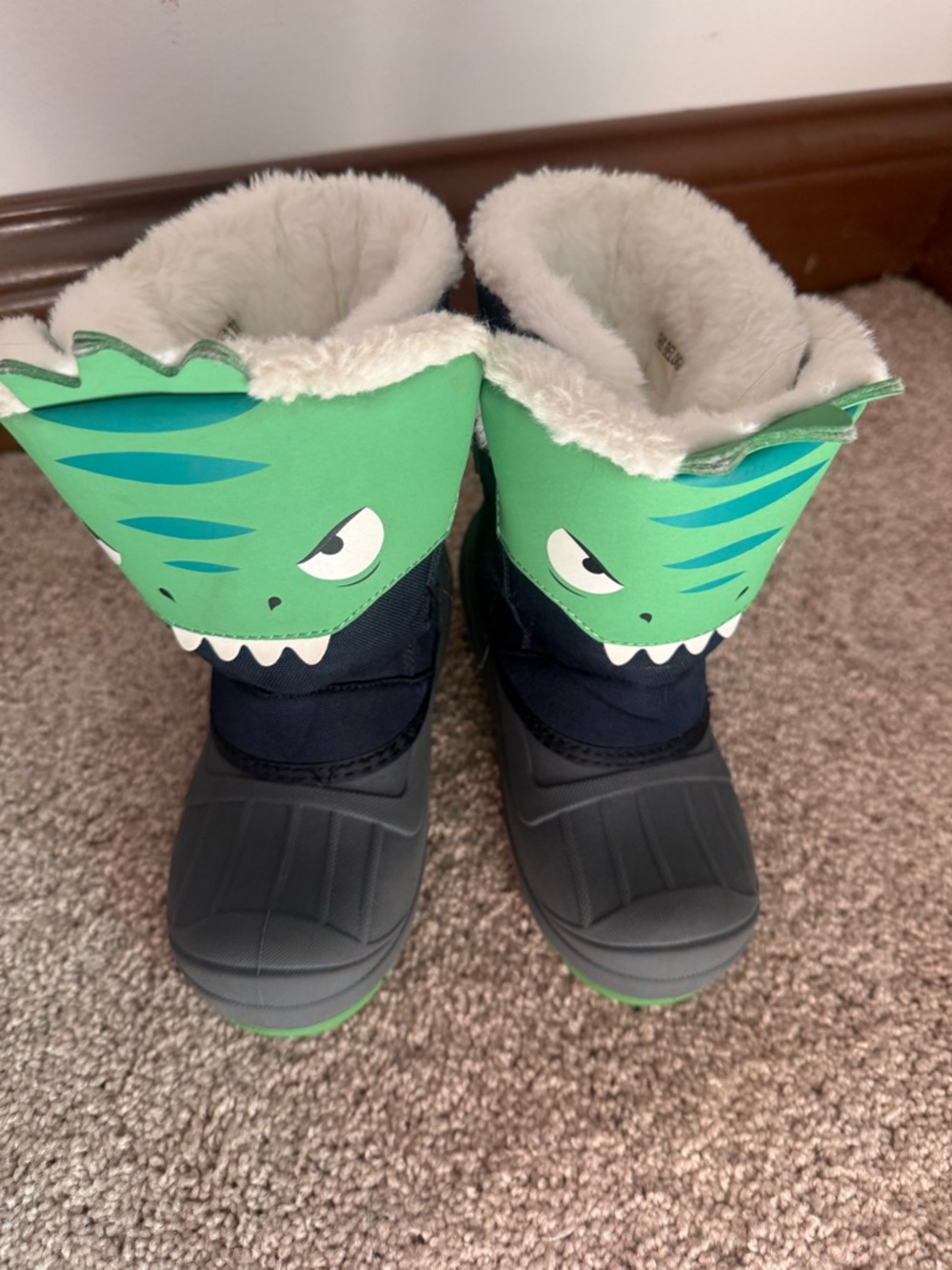 Kids' cat and Jack Dino Winter Boots in Green and Navy